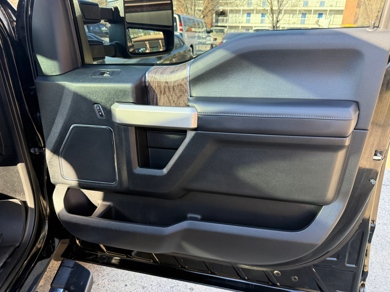 Ford F-250 SD Lariat Crew Cab 4WD 2017