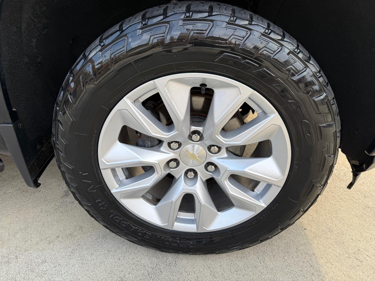 Chevrolet Silverado 1500 Custom Double Cab 4WD 2020