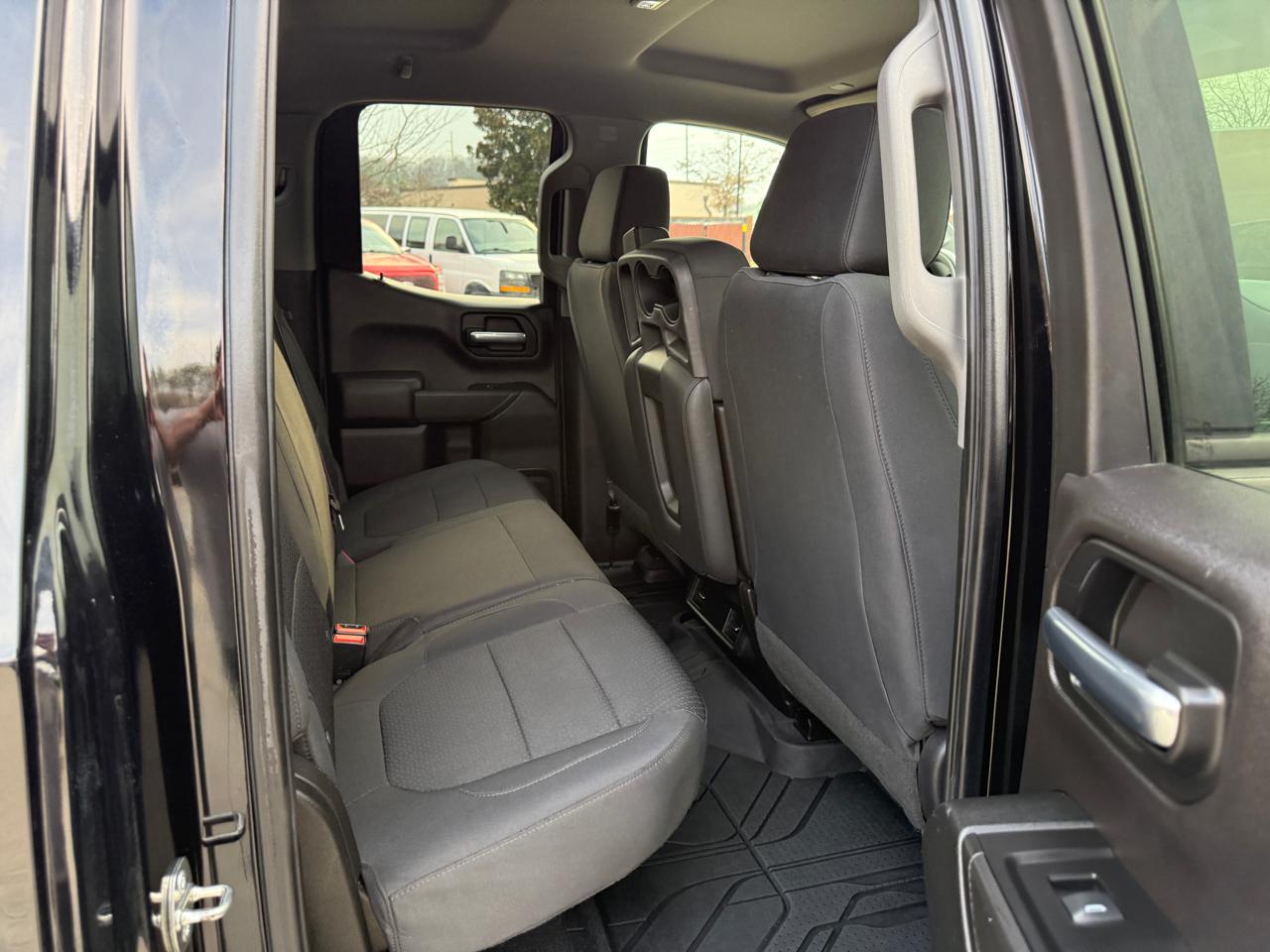 Chevrolet Silverado 1500 Custom Double Cab 4WD 2020