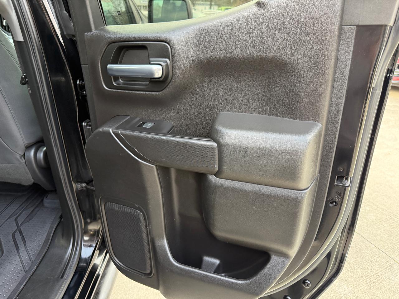 Chevrolet Silverado 1500 Custom Double Cab 4WD 2020