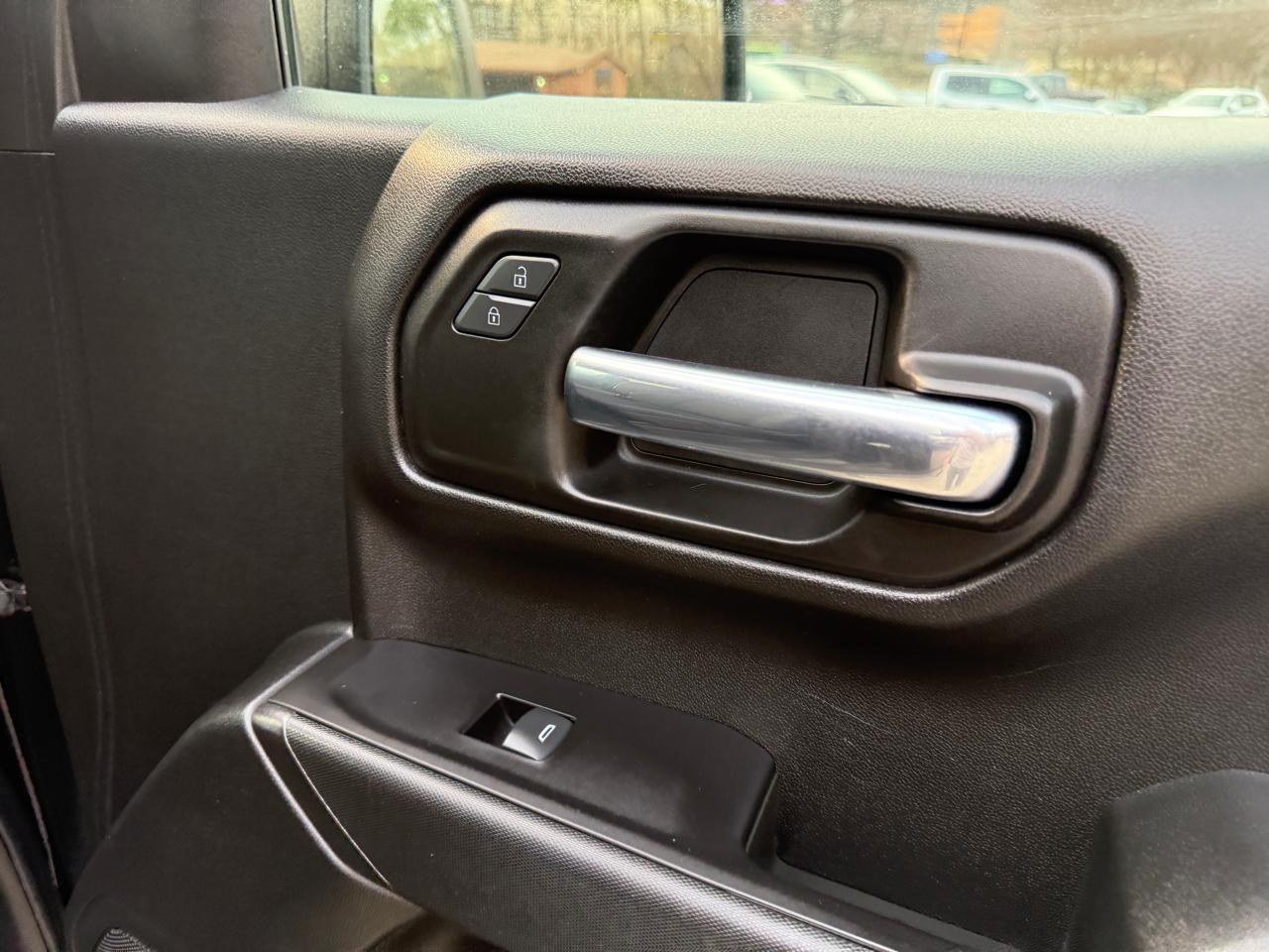 Chevrolet Silverado 1500 Custom Double Cab 4WD 2020