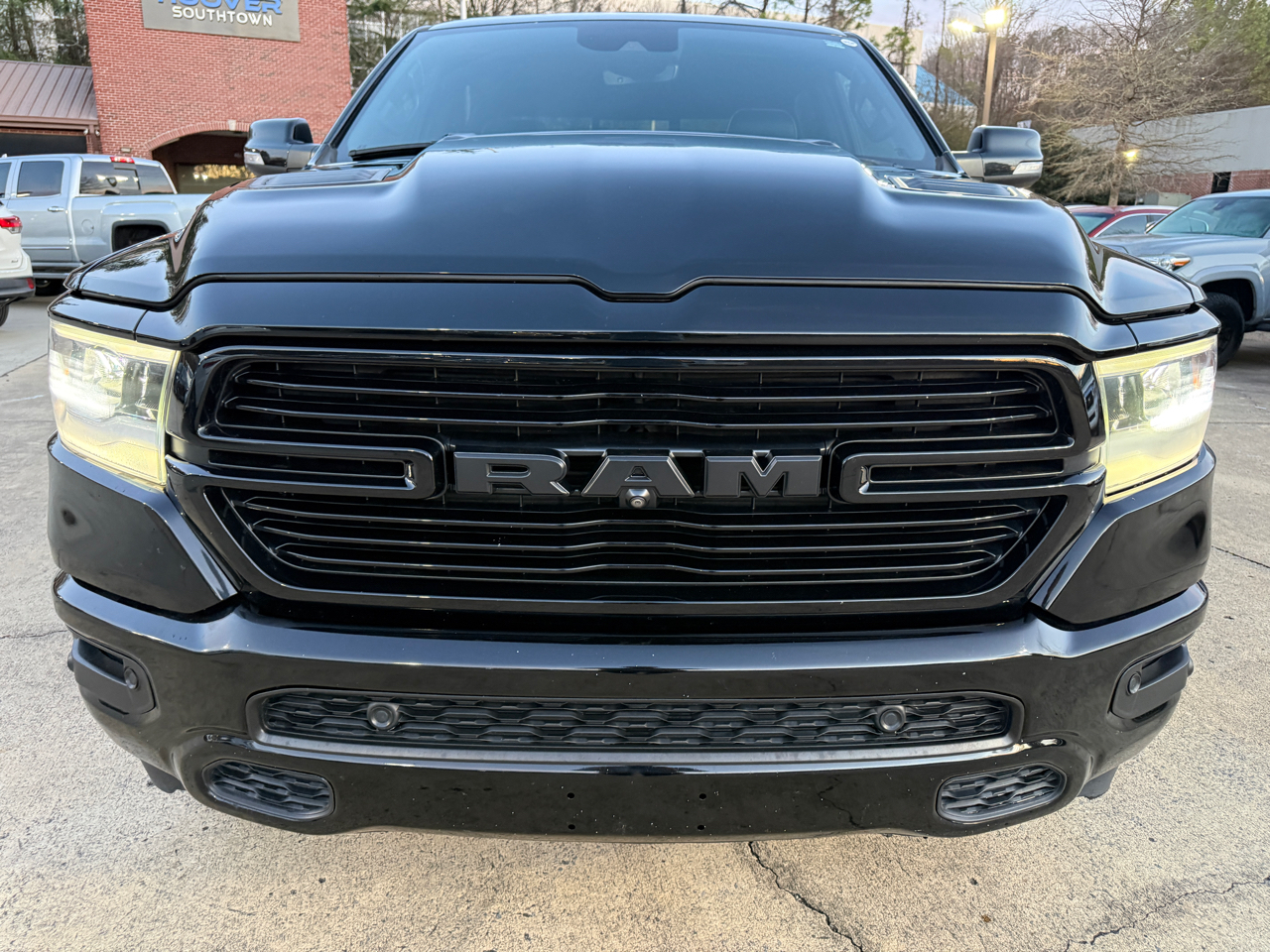 RAM 1500 Laramie Crew Cab SWB 4WD 2020