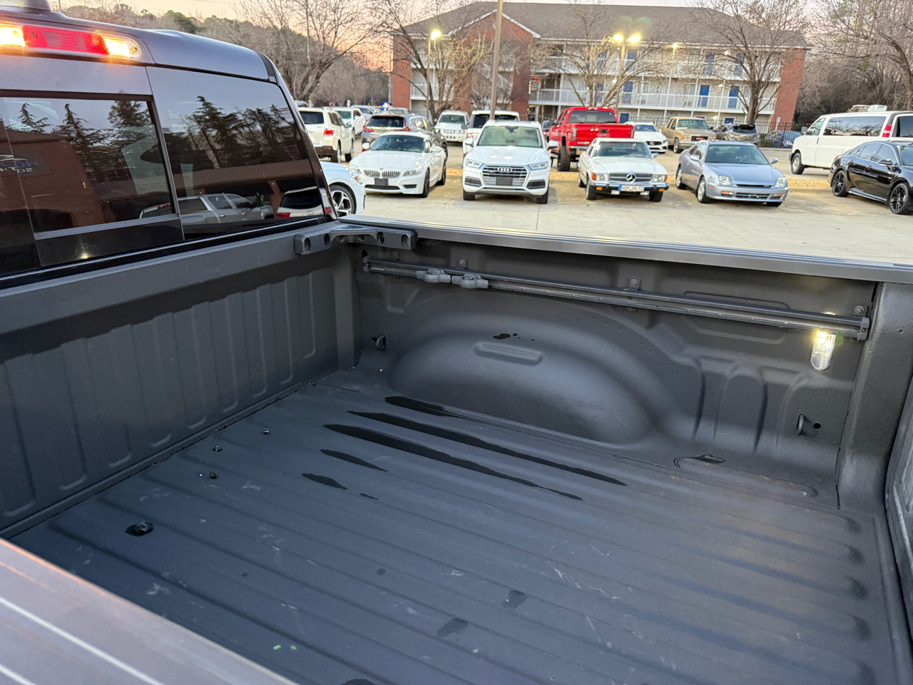 RAM 1500 Laramie Crew Cab SWB 4WD 2020