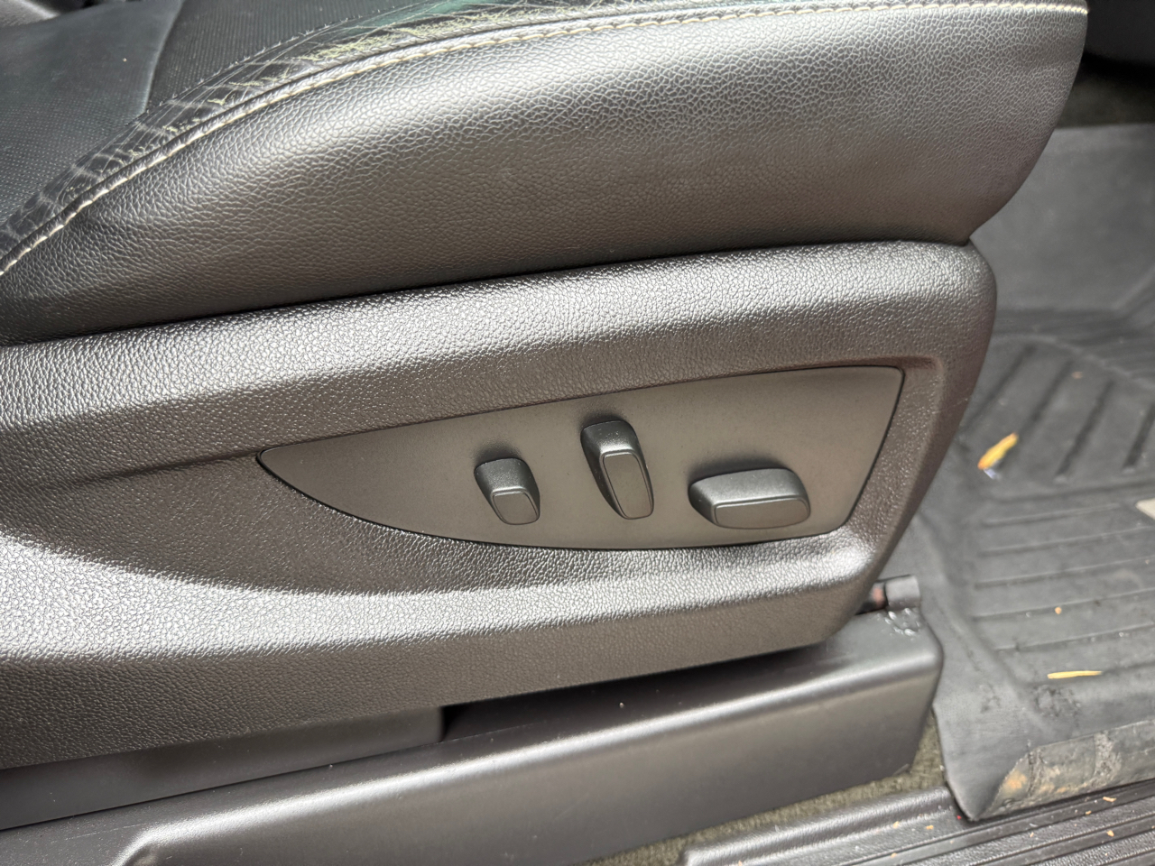 GMC Sierra 1500 SLT Crew Cab Long Box 4WD 2017