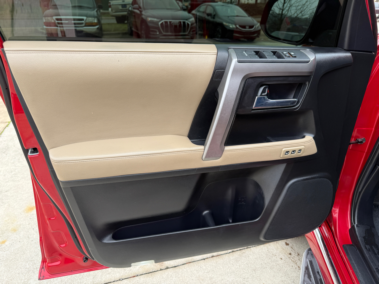 Toyota 4Runner SR5 2WD 2016