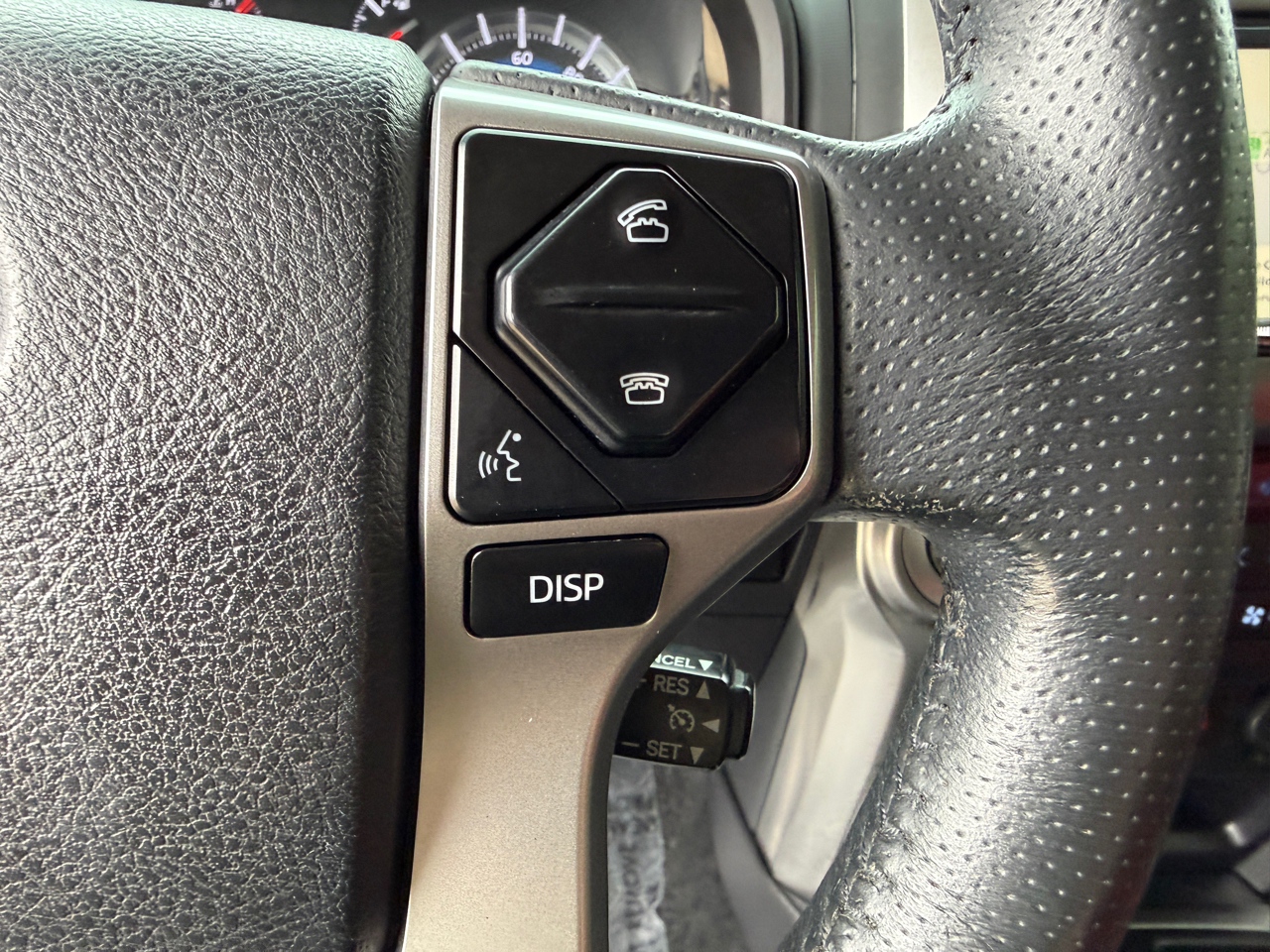 Toyota 4Runner SR5 2WD 2016