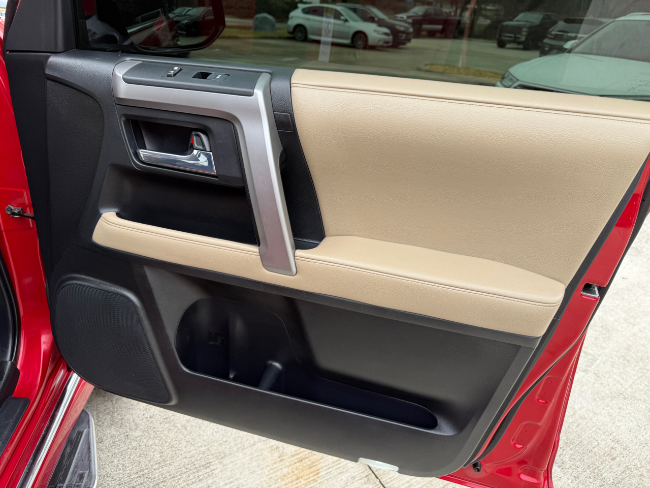 Toyota 4Runner SR5 2WD 2016