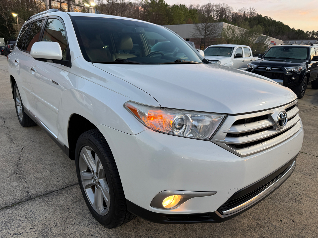 Toyota Highlander Limited 2WD 2013