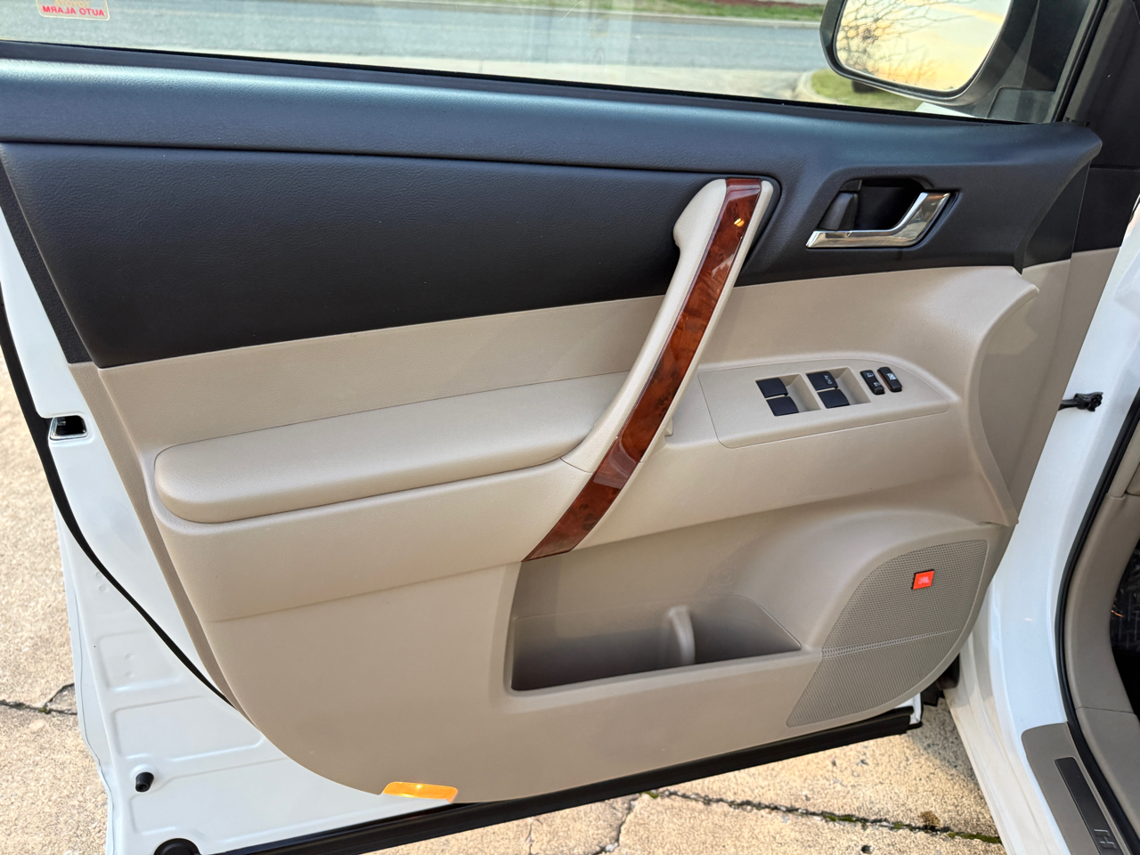 Toyota Highlander Limited 2WD 2013