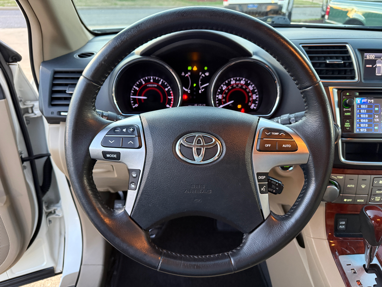 Toyota Highlander Limited 2WD 2013