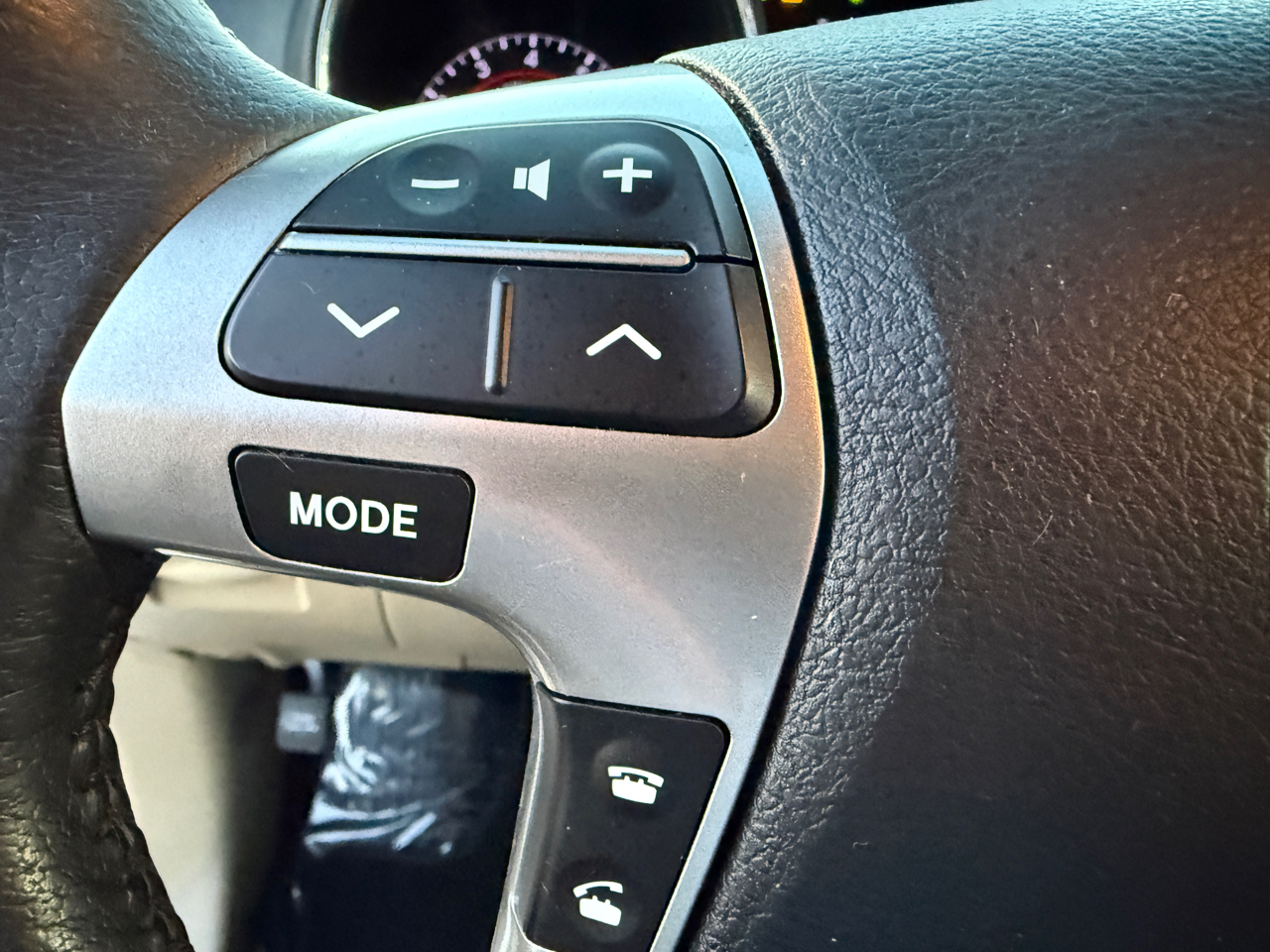 Toyota Highlander Limited 2WD 2013