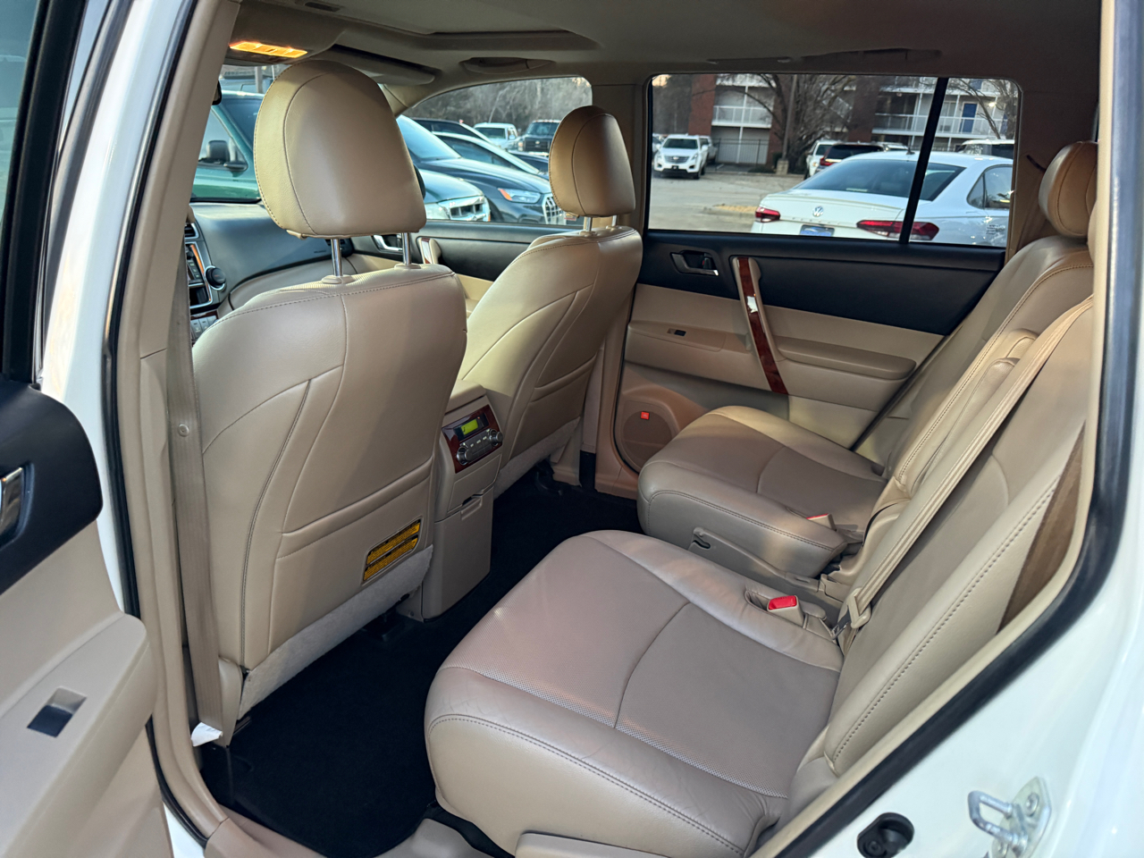 Toyota Highlander Limited 2WD 2013