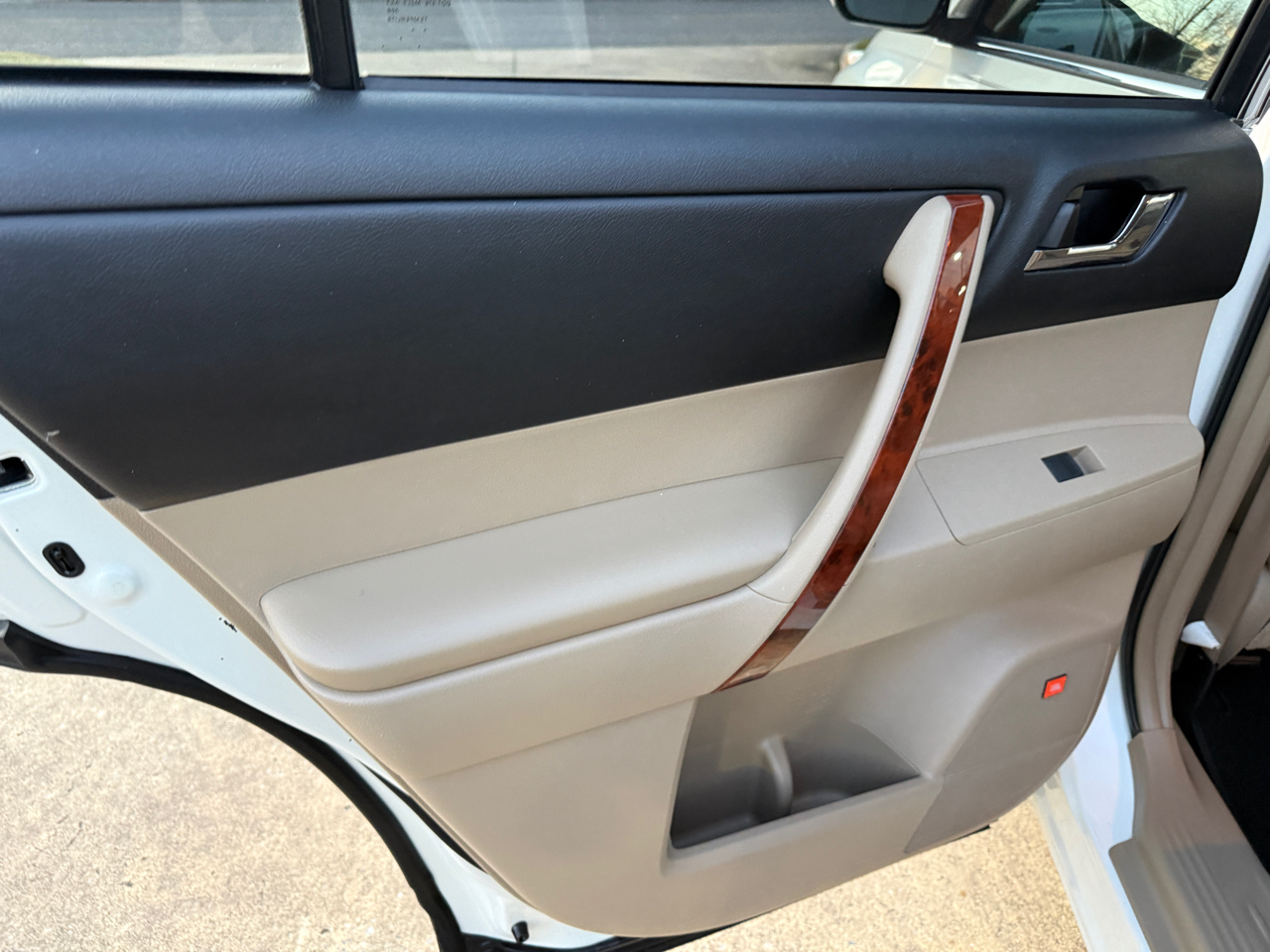 Toyota Highlander Limited 2WD 2013