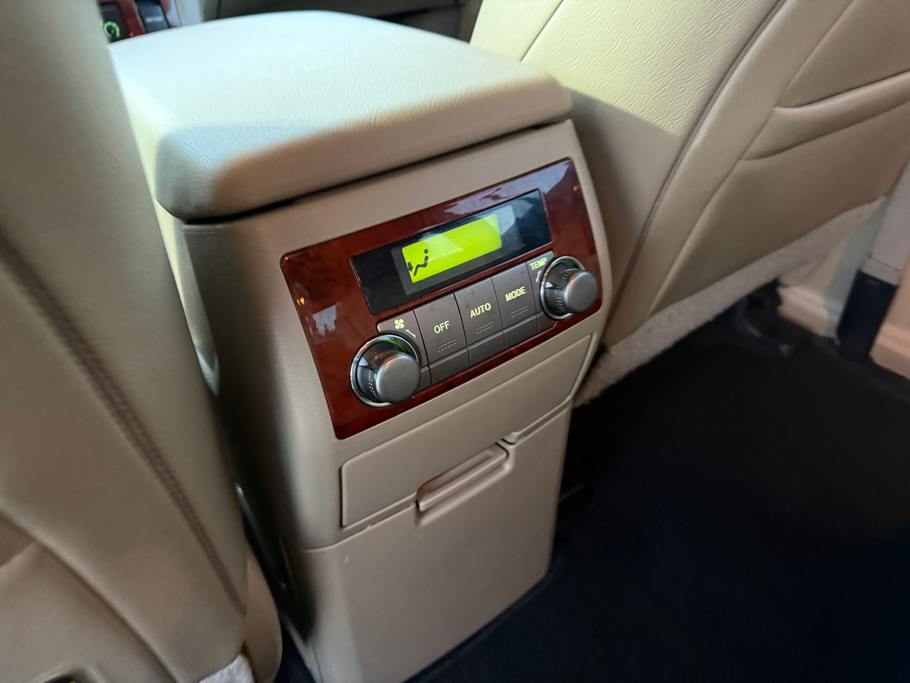 Toyota Highlander Limited 2WD 2013