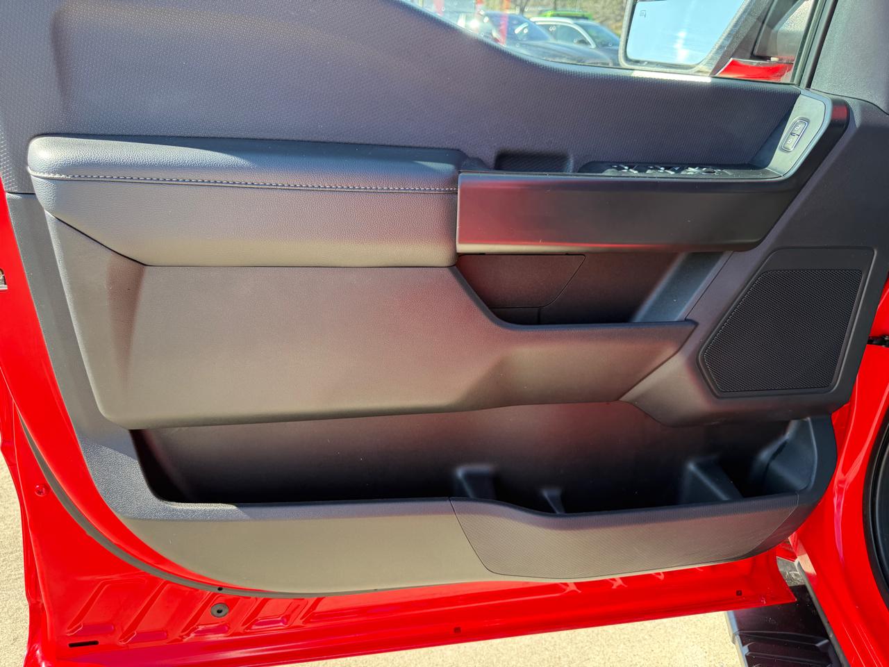 Ford F-150 STX SuperCab 5.5-ft Box 2WD 2022