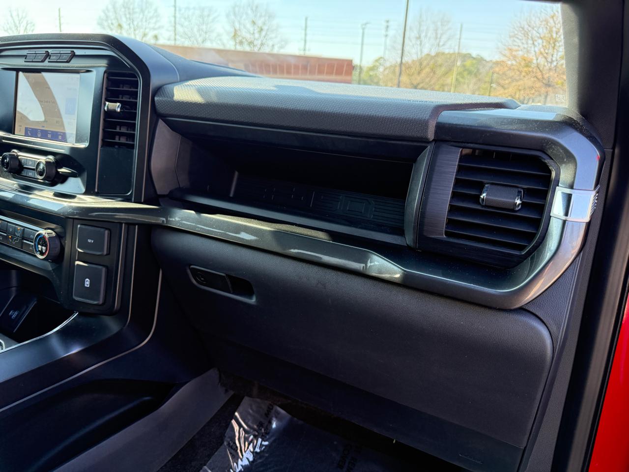 Ford F-150 STX SuperCab 5.5-ft Box 2WD 2022