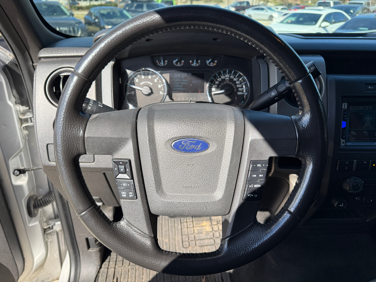 Ford F-150 XLT SuperCab 8-ft. Bed 2WD 2011