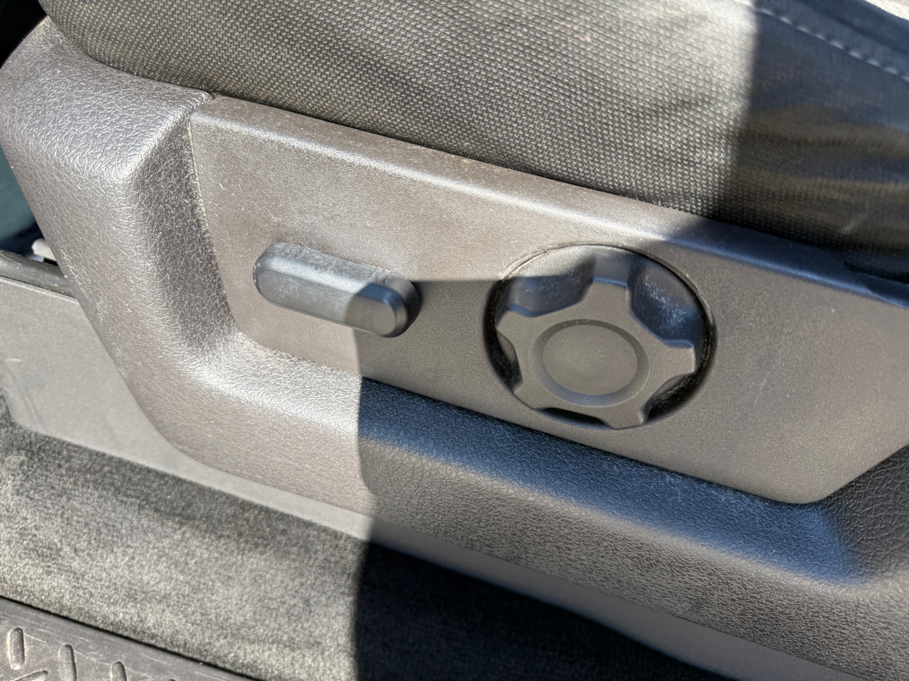 Ford F-150 XLT SuperCab 8-ft. Bed 2WD 2011