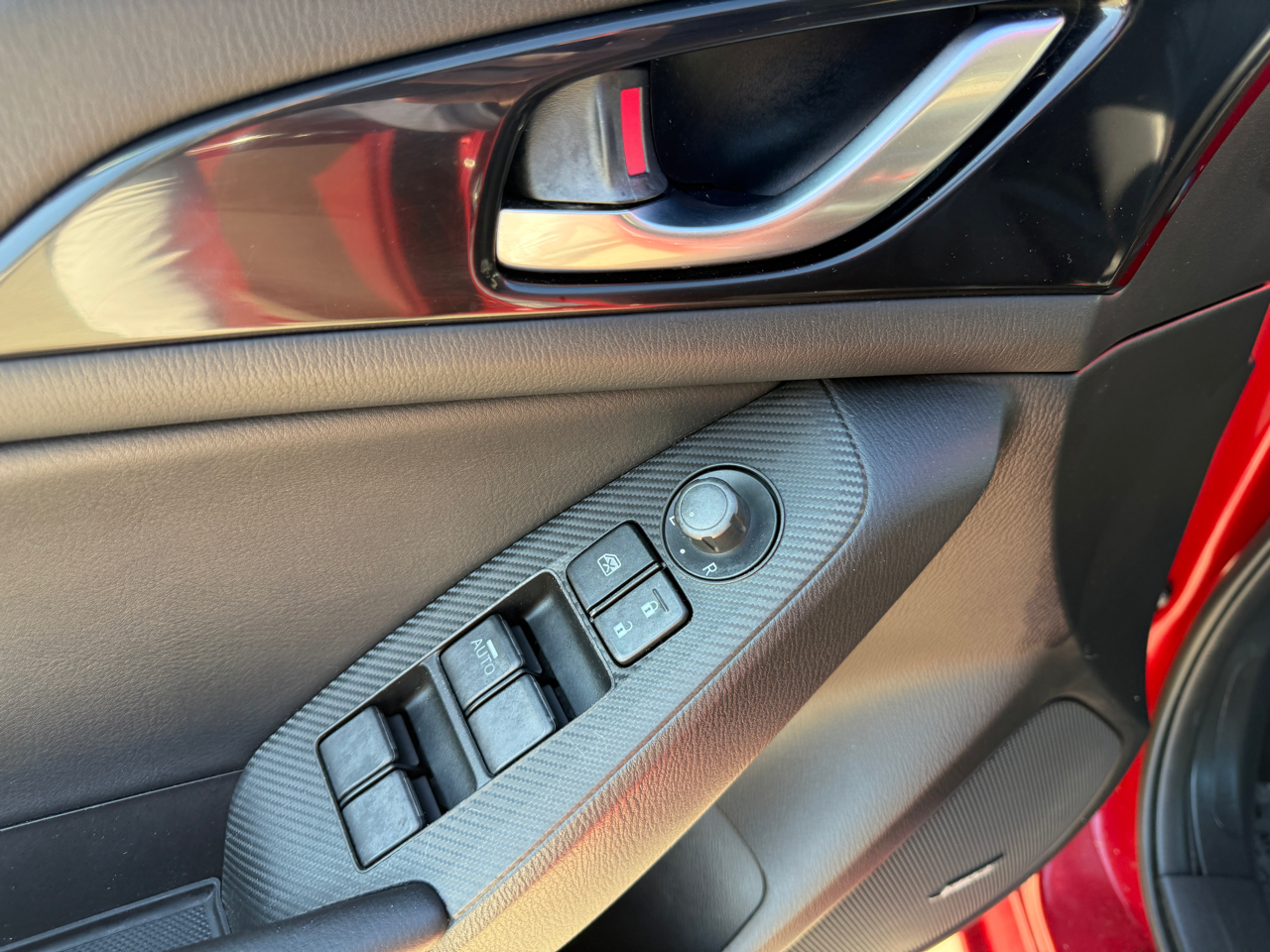 Mazda MAZDA3 s Grand Touring AT 4-Door 2015