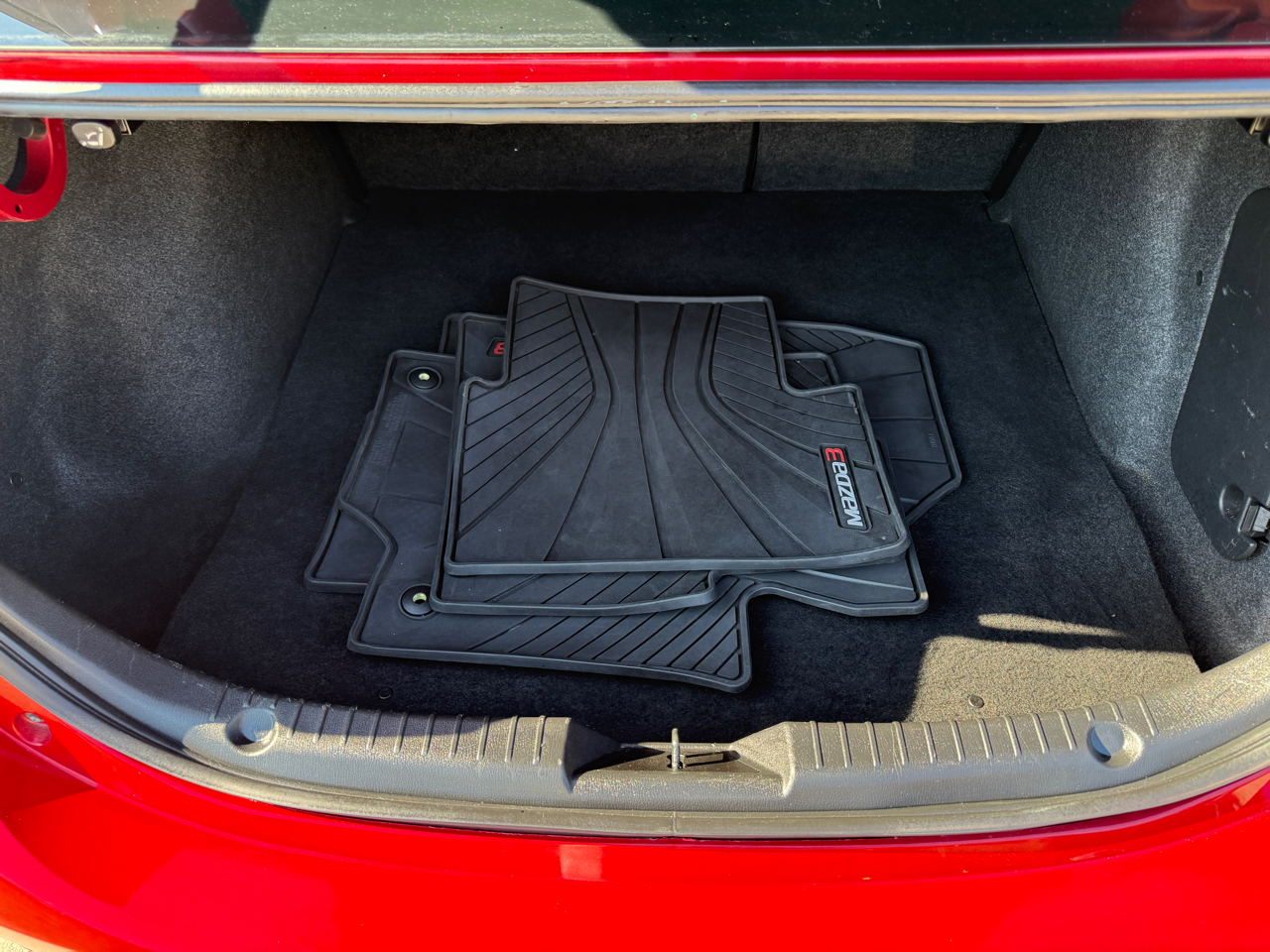 Mazda MAZDA3 s Grand Touring AT 4-Door 2015