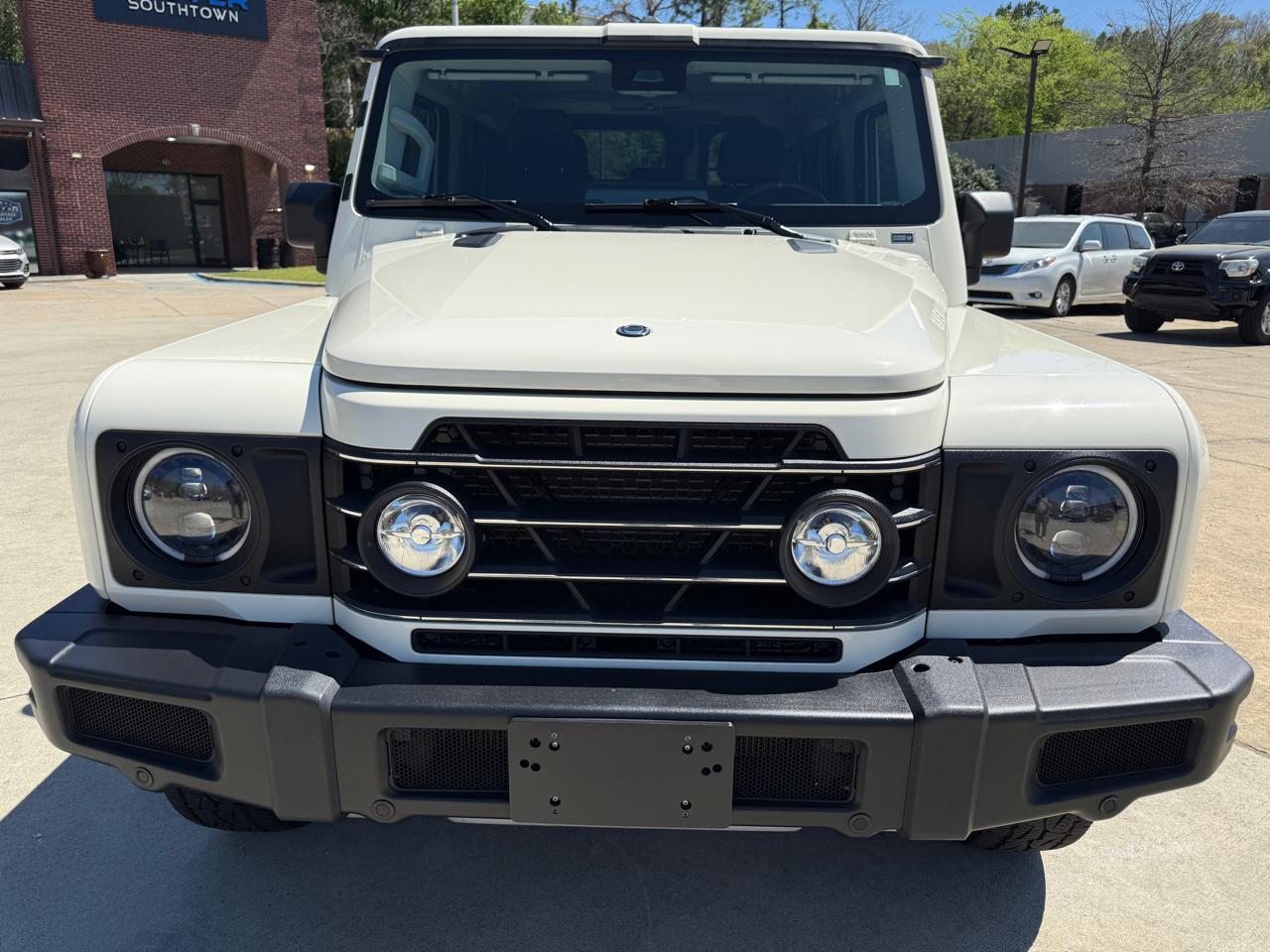 Ineos Grenadier Fieldmaster Edition AWD 2024