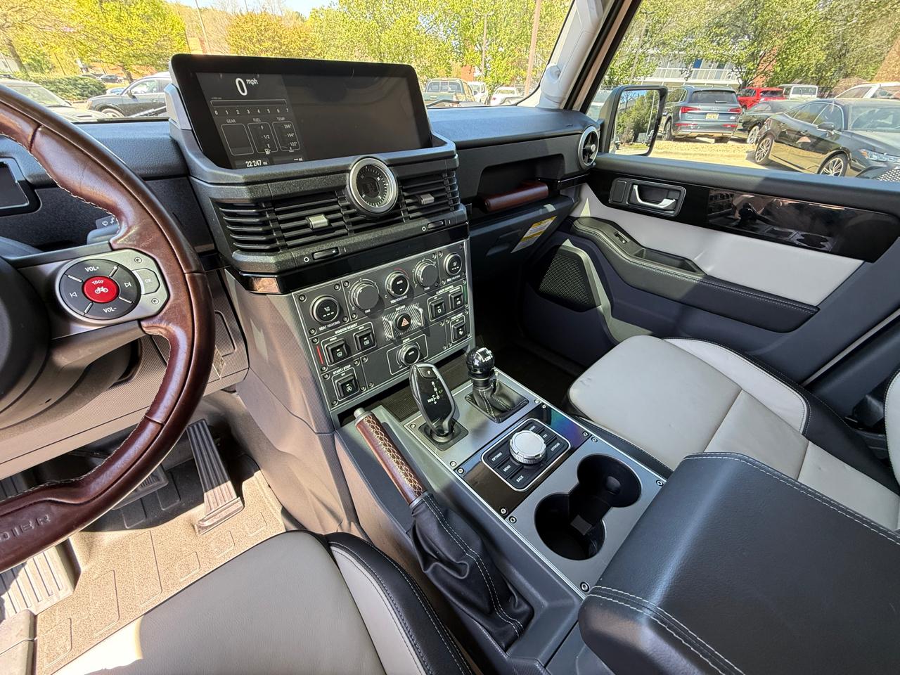 Ineos Grenadier Fieldmaster Edition AWD 2024