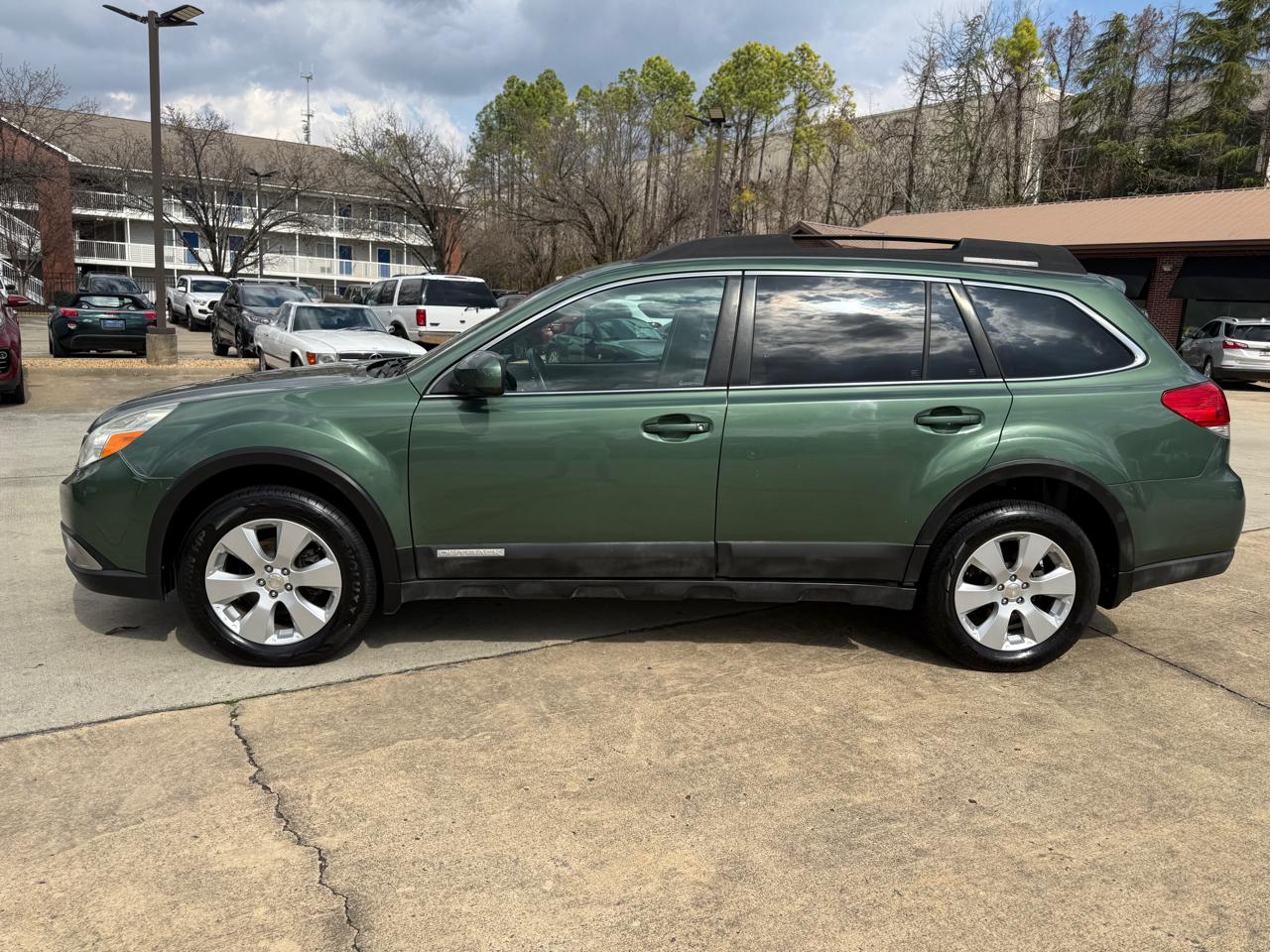 Subaru Outback 2.5i Limited 2011