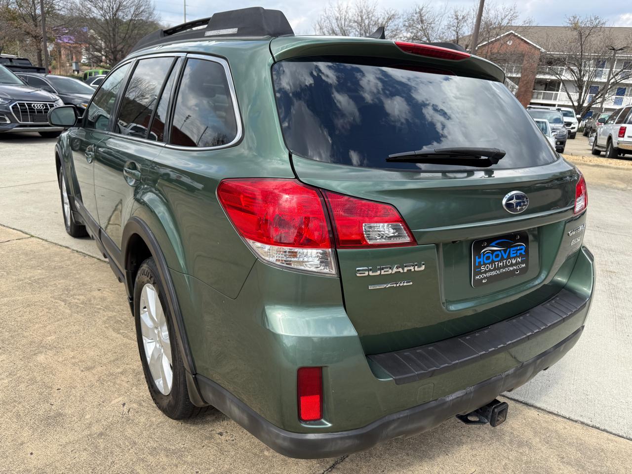 Subaru Outback 2.5i Limited 2011