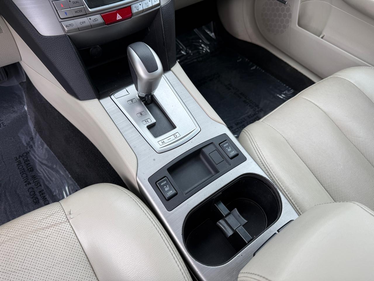 Subaru Outback 2.5i Limited 2011