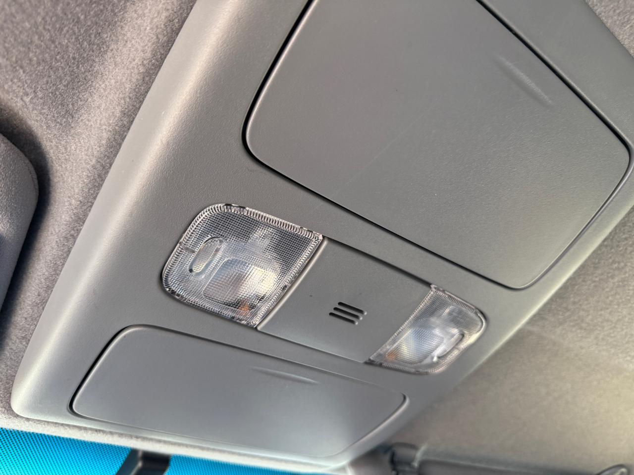 Toyota Tacoma PreRunner Double Cab Auto 2WD 2012