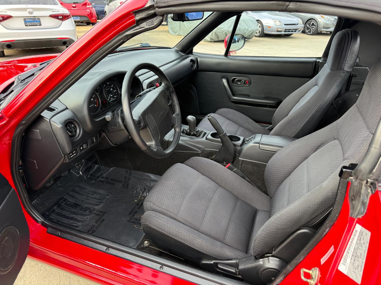 Mazda MX-5 Miata Base 1992
