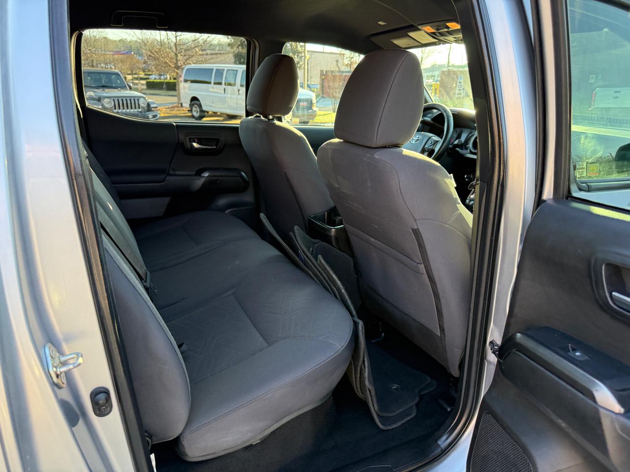 Toyota Tacoma TRD Off Road Double Cab 5' Bed V6 4x4 AT (Natl) 2019