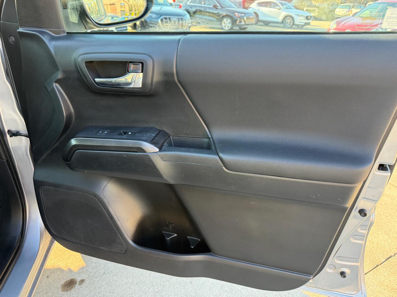 Toyota Tacoma TRD Off Road Double Cab 5' Bed V6 4x4 AT (Natl) 2019