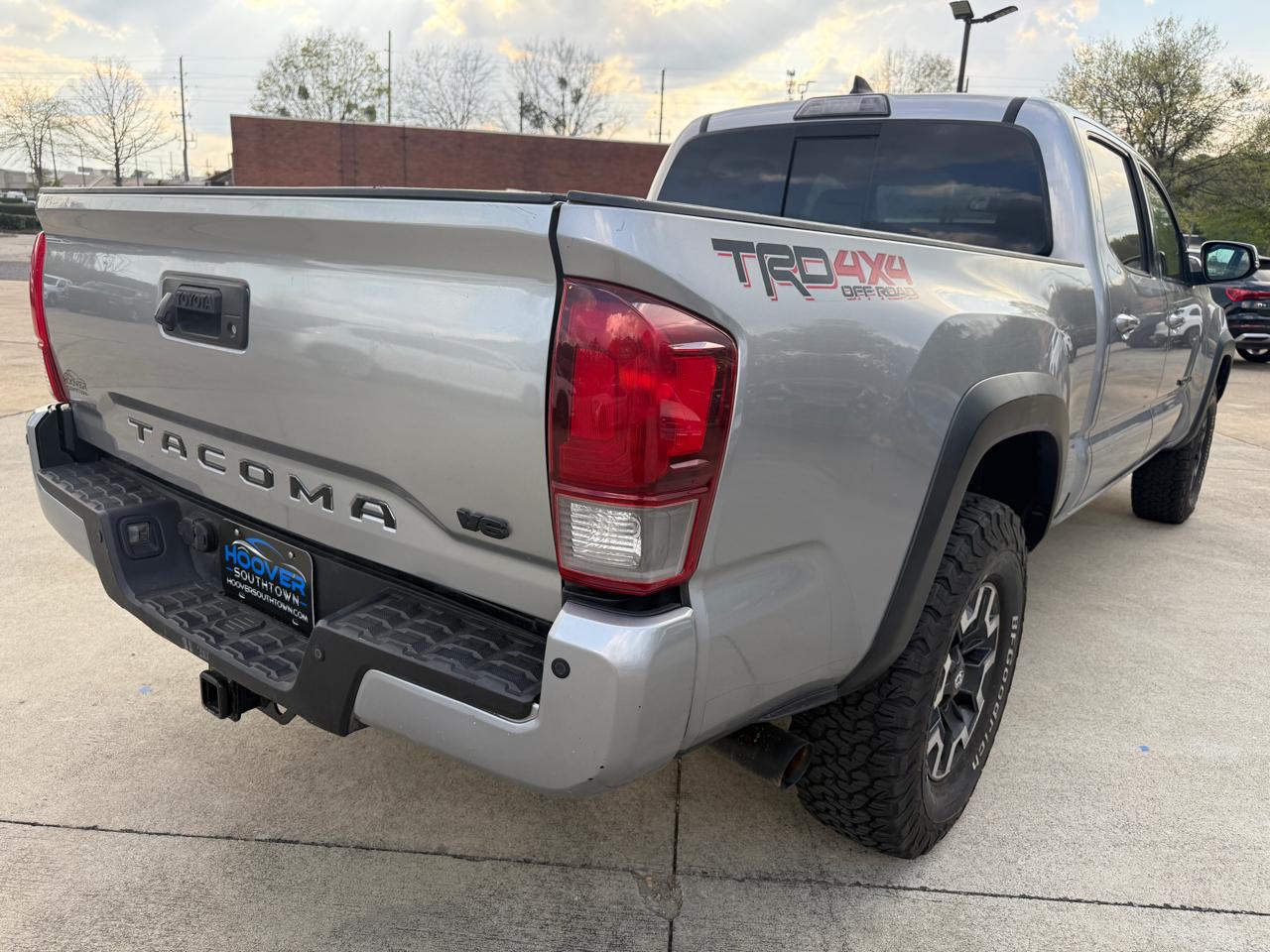 Toyota Tacoma TRD Off Road Double Cab 5' Bed V6 4x4 AT (Natl) 2019