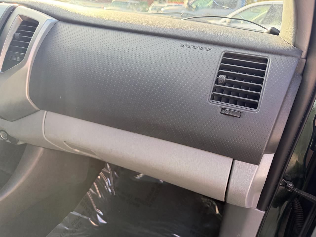 Toyota Tacoma PreRunner Double Cab V6 5AT 2WD 2014