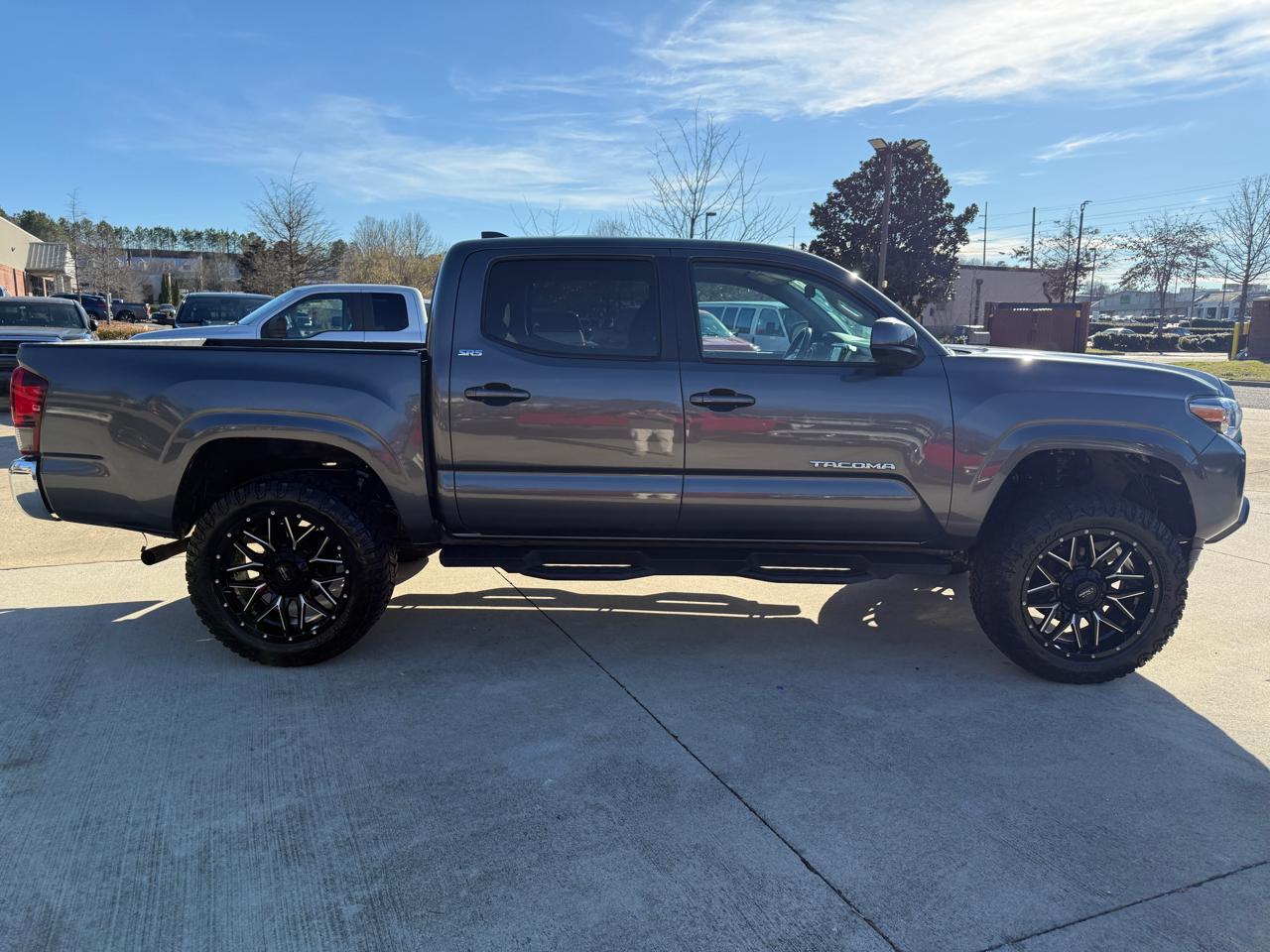 Toyota Tacoma SR5 Double Cab I4 2WD 2022