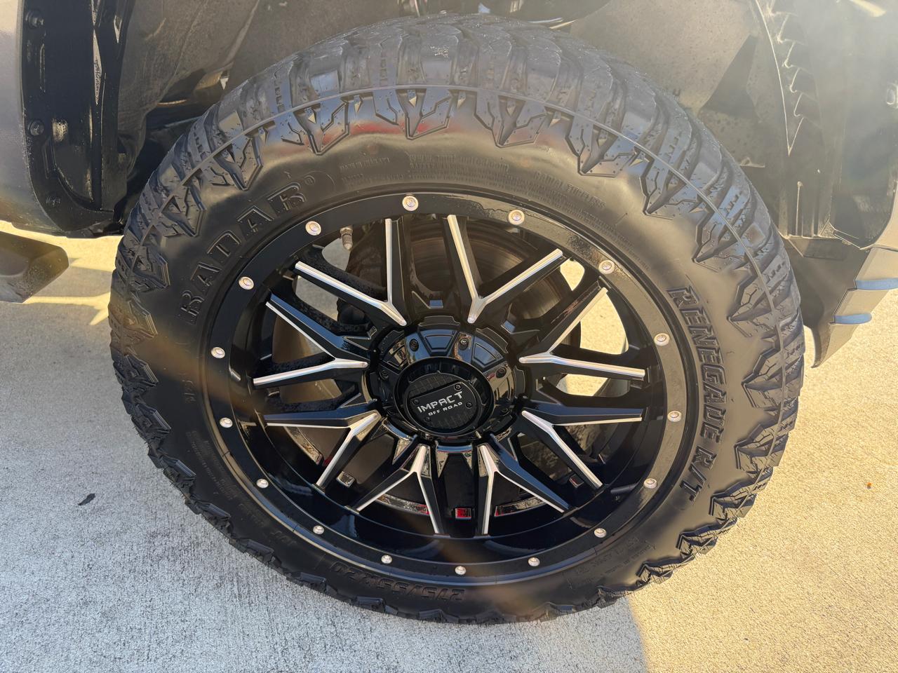 Toyota Tacoma SR5 Double Cab I4 2WD 2022