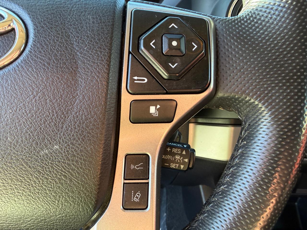 Toyota Tacoma SR5 Double Cab I4 2WD 2022