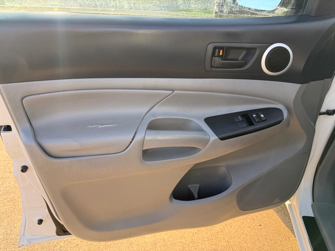 Toyota Tacoma Access Cab I4 4AT 2WD 2014