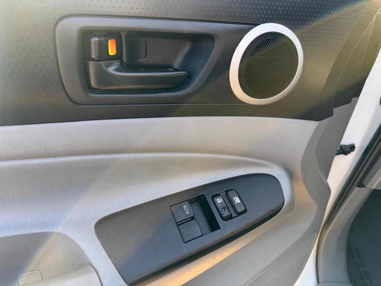 Toyota Tacoma Access Cab I4 4AT 2WD 2014