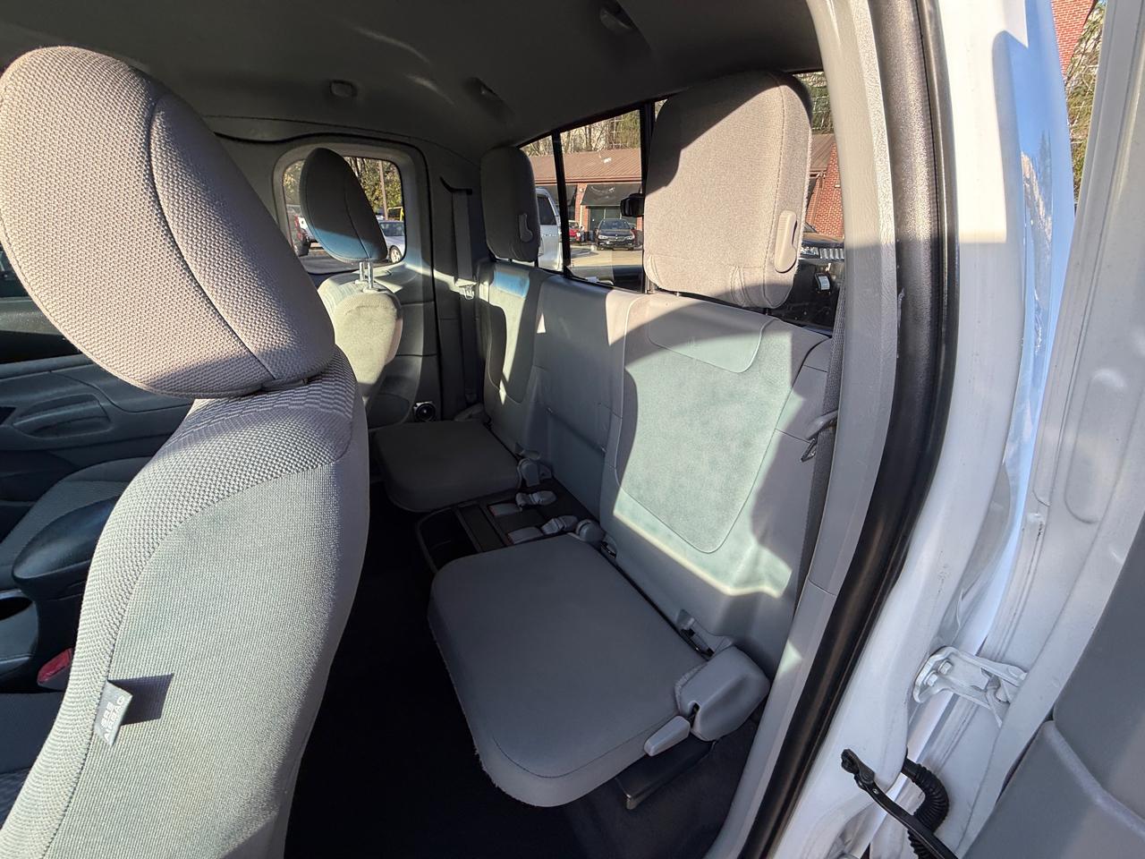 Toyota Tacoma Access Cab I4 4AT 2WD 2014