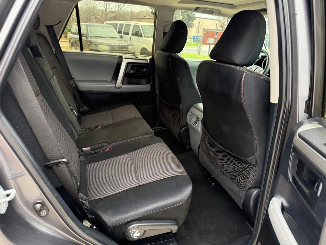 Toyota 4Runner SR5 2WD V6 2010