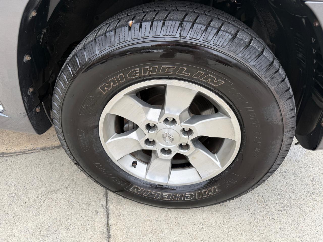 Toyota 4Runner SR5 2WD V6 2010