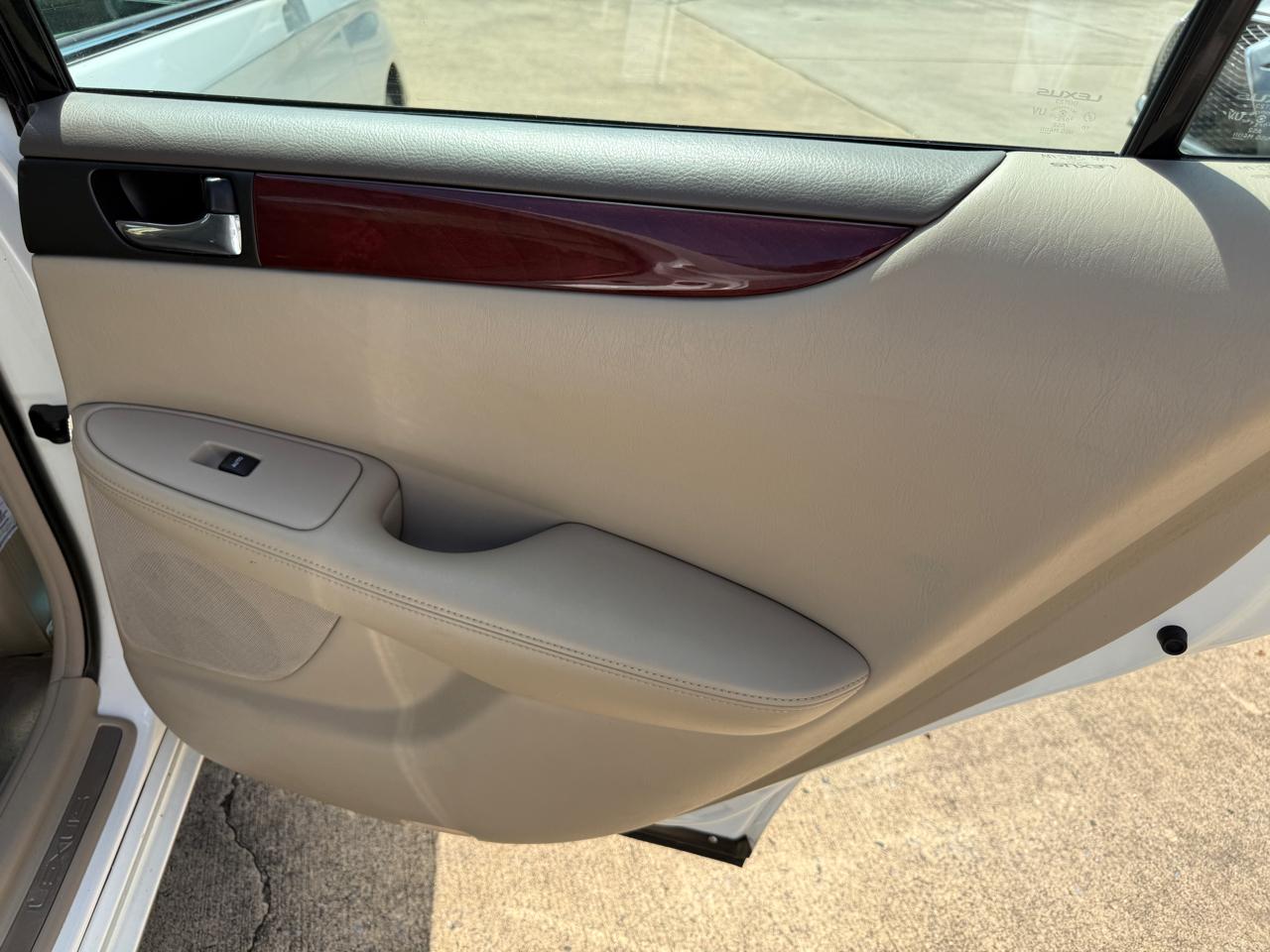 Lexus ES 300 Sedan 2003