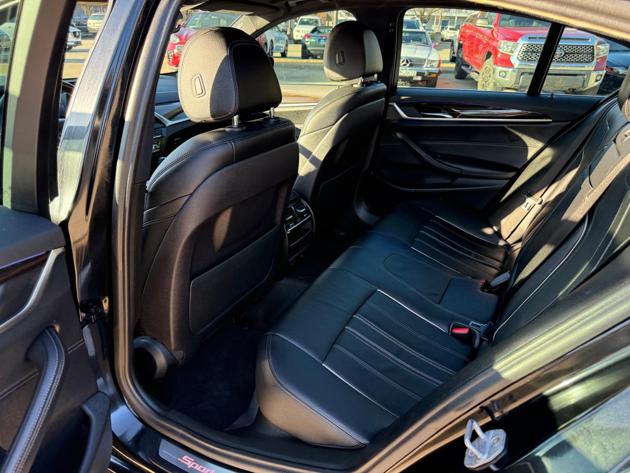 BMW 5-Series 540i 2018