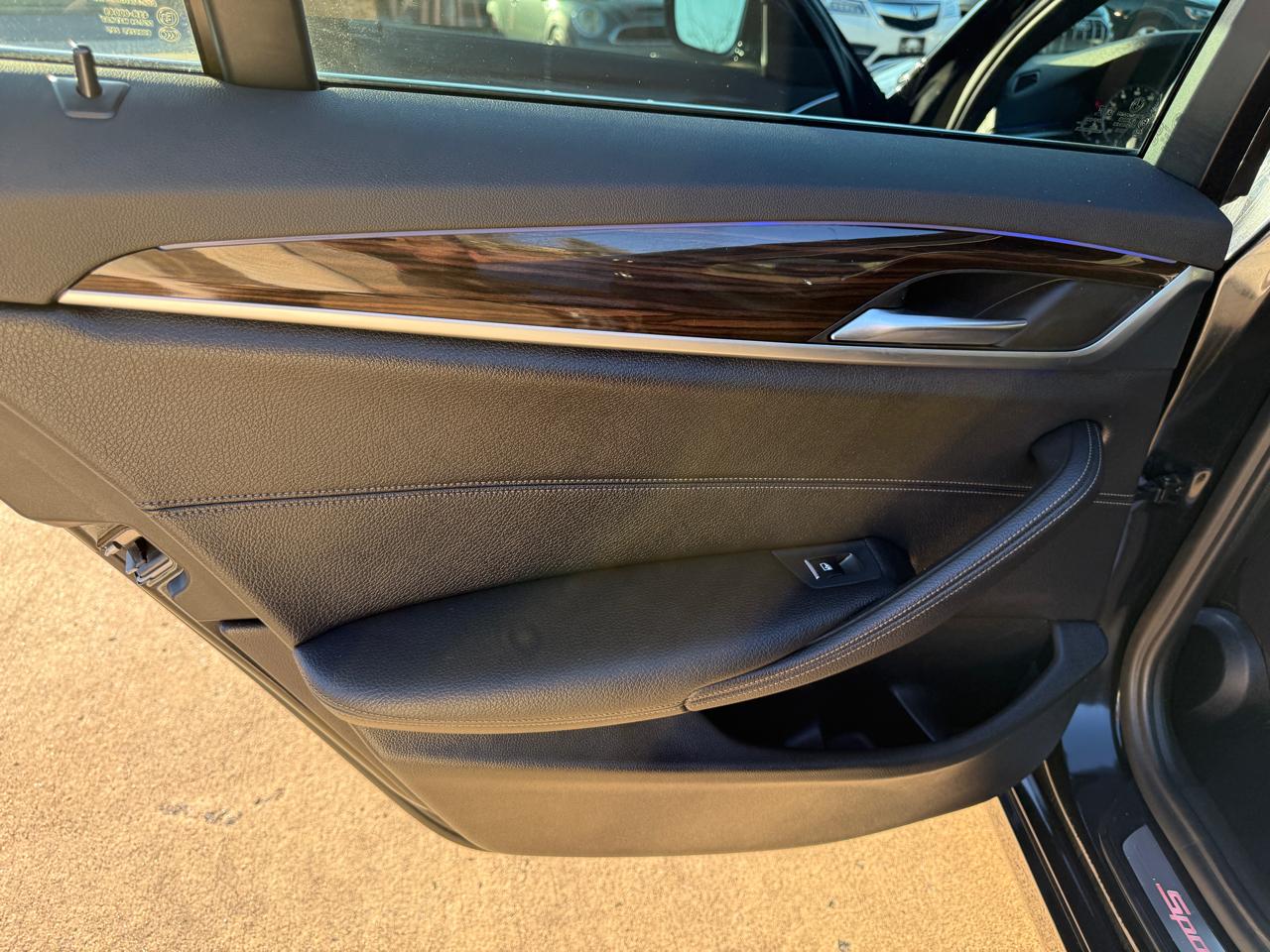 BMW 5-Series 540i 2018