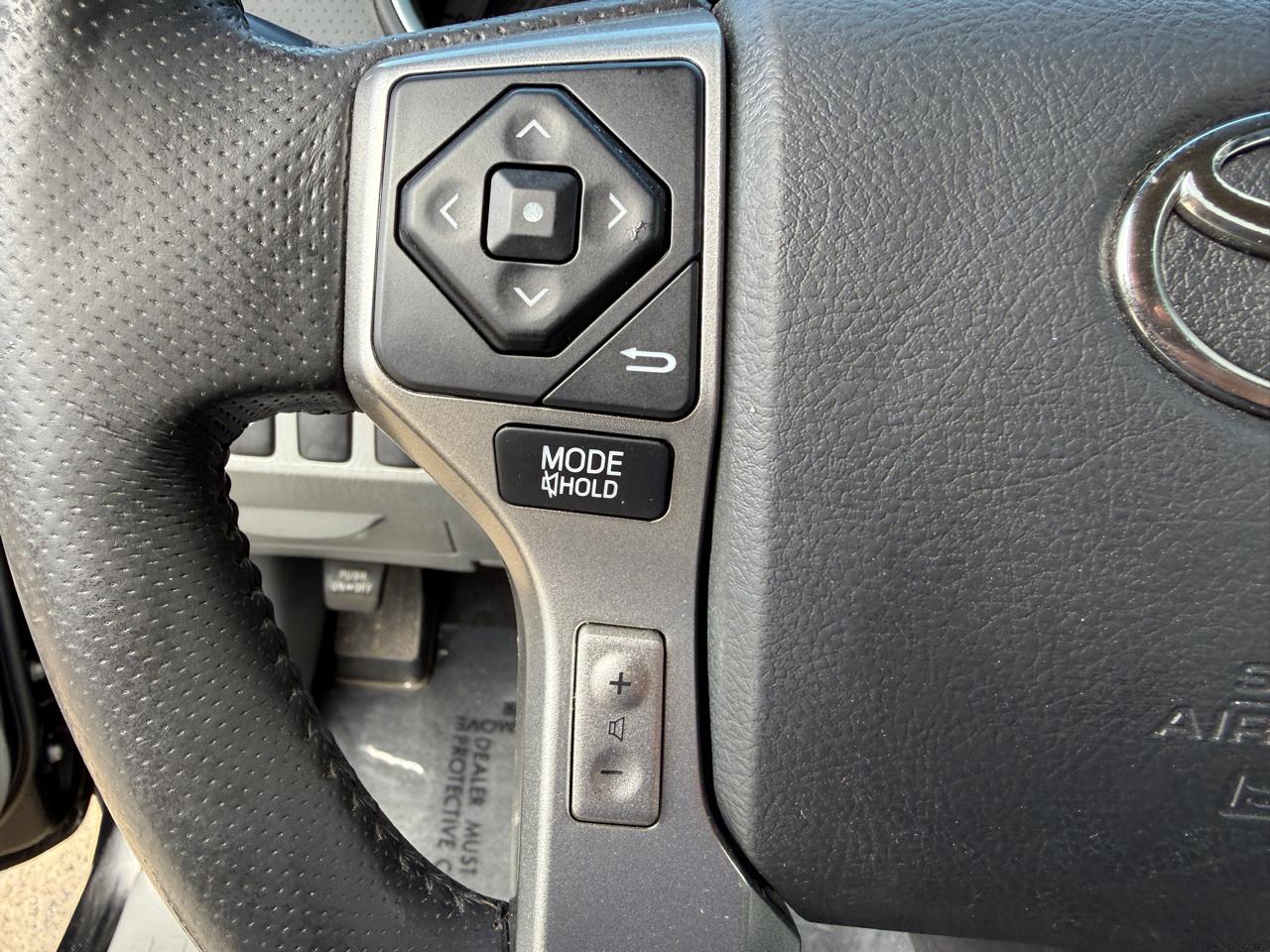 Toyota Tacoma PreRunner Double Cab I4 4AT 2WD 2015