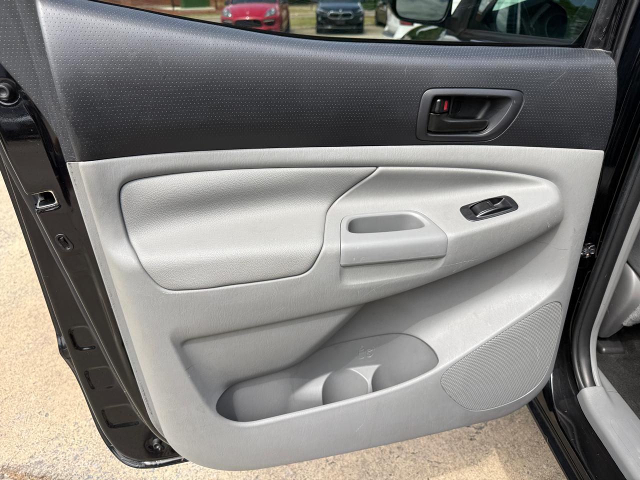 Toyota Tacoma PreRunner Double Cab I4 4AT 2WD 2015