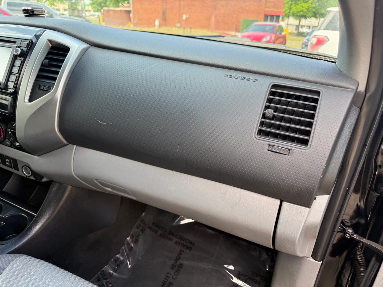 Toyota Tacoma PreRunner Double Cab I4 4AT 2WD 2015