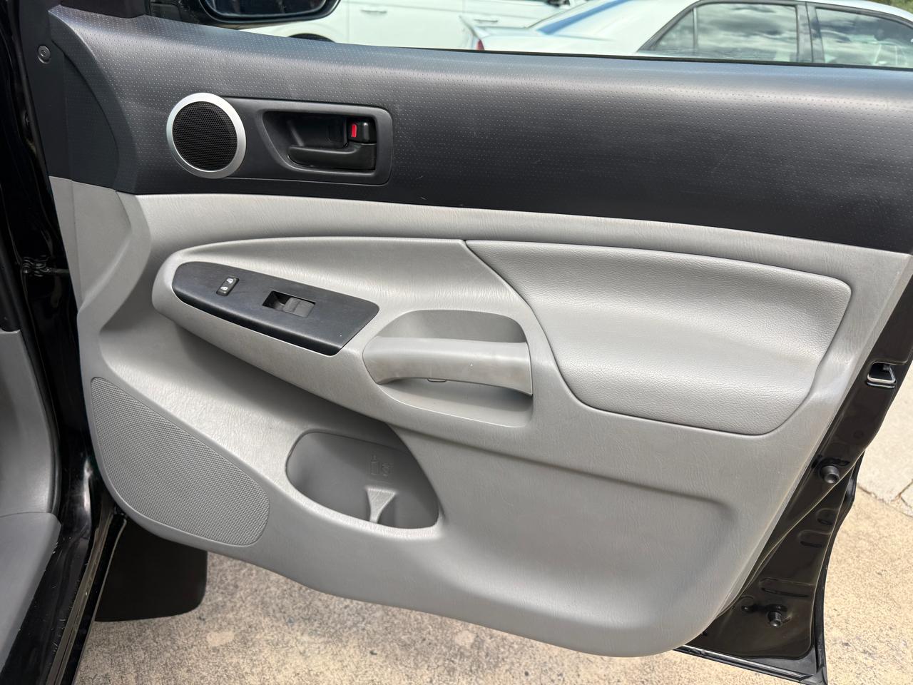 Toyota Tacoma PreRunner Double Cab I4 4AT 2WD 2015